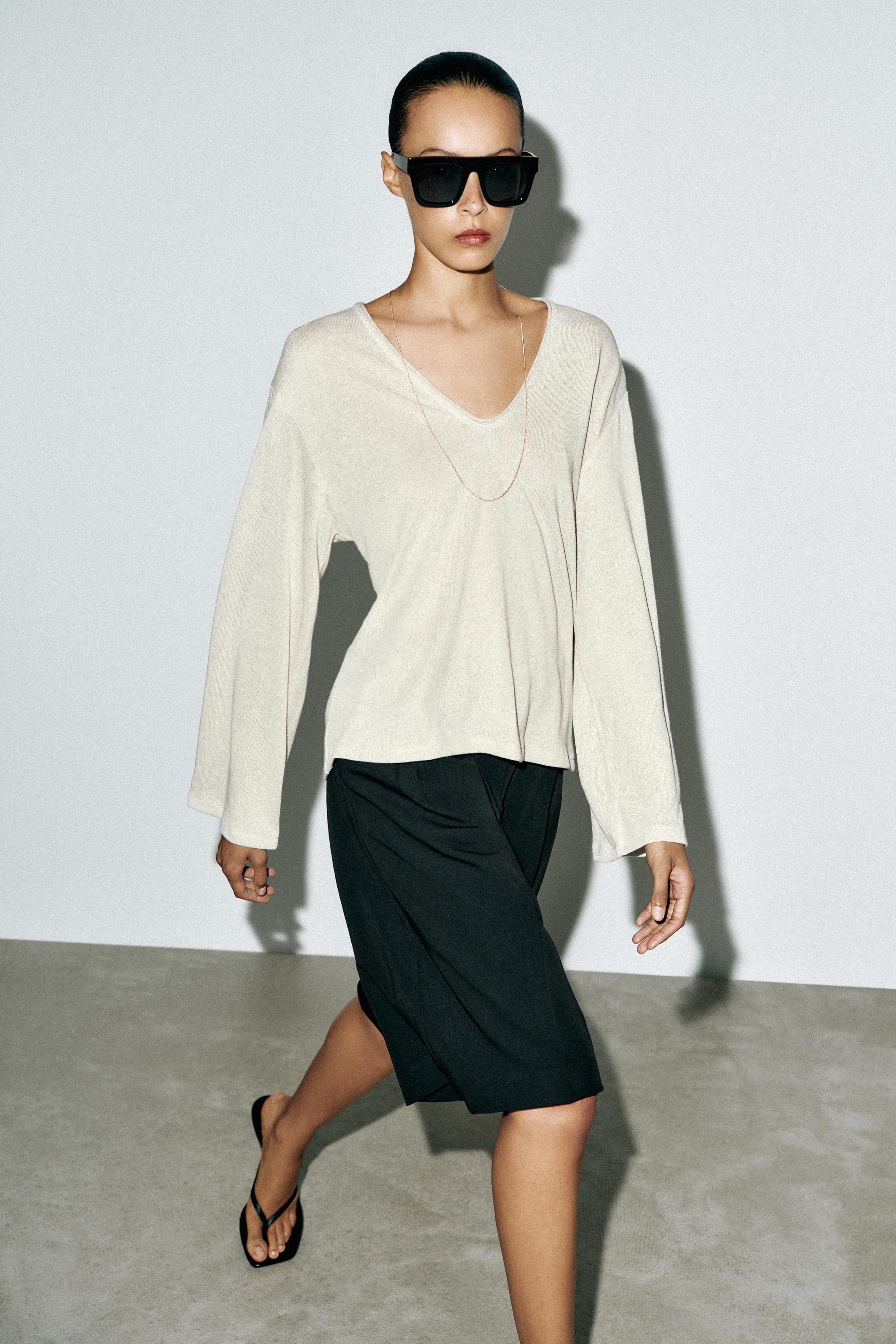 T-SHIRT RUSTIQUE COL EN V